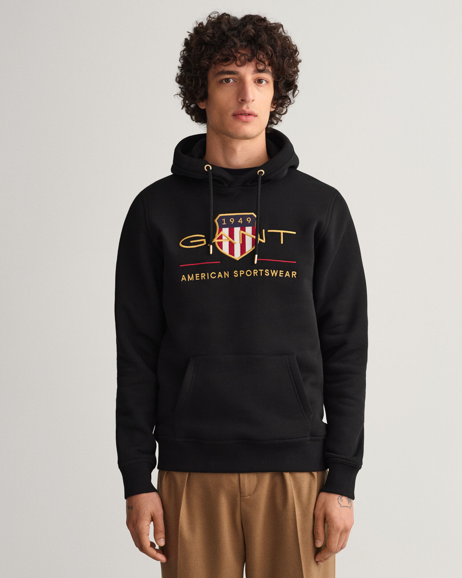 Gant hoodie sales xs